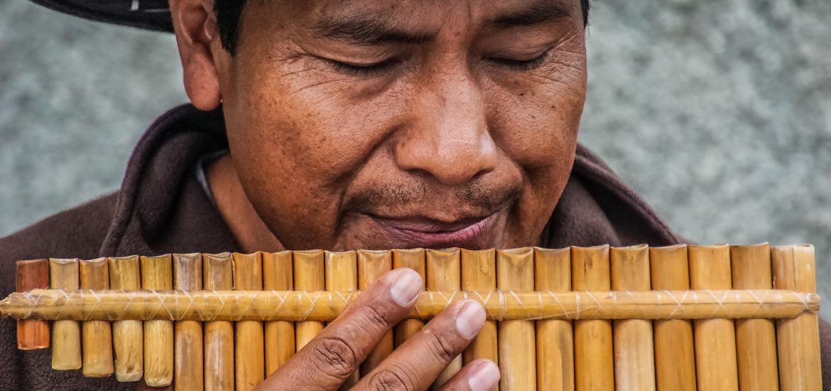 joueur flute de pan